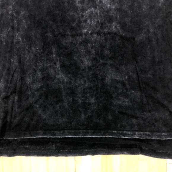 Infinity Raine Cold Shoulder Tunic NWT - Picture 5 of 8